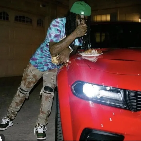 Bape × Japanese Brand
2ful teach peace bapesta custom (seen on chief keef) - Picture 2 of 8